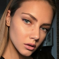 Alenka Aganova Desnuda
