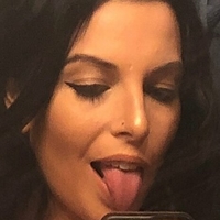 Alicia Costello Desnuda