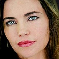 Amelia Heinle Desnuda
