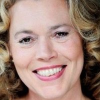 Andrea Heuer Desnuda