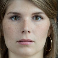 Anne Blomsgaard Desnuda