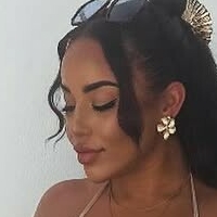 Brooke Scholefield Desnuda