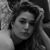 Cameron Clark Desnuda