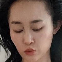 Connie Han Desnuda