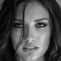 Dana Taylor Desnuda