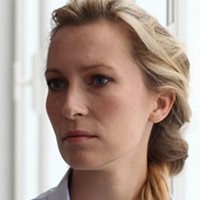 Dounia Sichov Desnuda