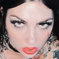 Eggbaaby Desnuda