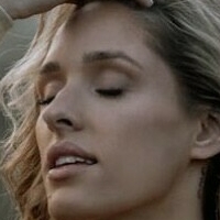 Emily Viuhkola Desnuda