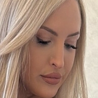 Emma Louise Jones (eljonesuk) Desnuda