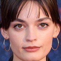 Emma Mackey Desnuda