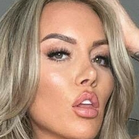 Jenna Hoskins Desnuda