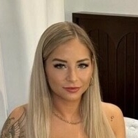 Jenni Gebhardt Desnuda