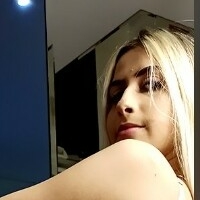 Julia Perin Desnuda