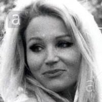 Karin Field Desnuda