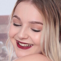 Kat Soles Desnuda