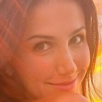 Kat Stickler Desnuda