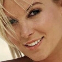 Katja Kühne Desnuda