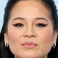 Kelly Marie Tran Desnuda