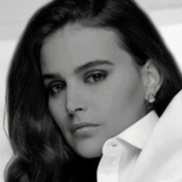 Lara Official Desnuda