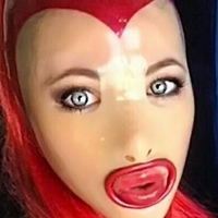 latex-lola Desnuda
