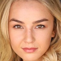 Lexi Ainsworth Desnuda