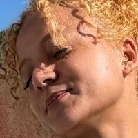 Luiza Góes Desnuda