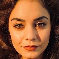 May Calamawy Desnuda