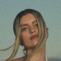 Mia Healey Desnuda