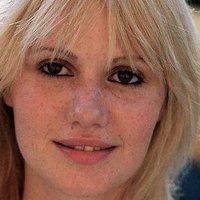 Miou Desnuda