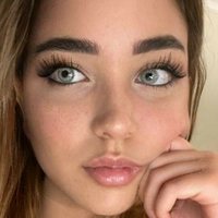 Natasha Snyder Desnuda