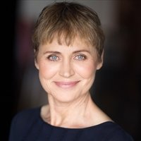 Nikki Coghill Desnuda