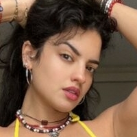 Nina Drama Desnuda
