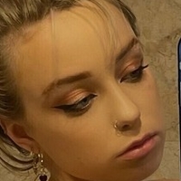 Olivia Evi Plant Desnuda