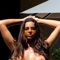 Priscilla Huggings Desnuda
