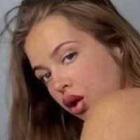 Riseagaintsyou Desnuda