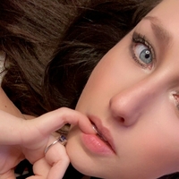 Savanah Roses Desnuda
