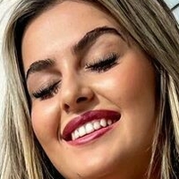 Sthefany Oliveira Desnuda