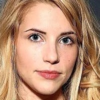Wallis Currie-Wood Desnuda