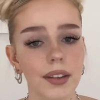 x05miaa Desnuda